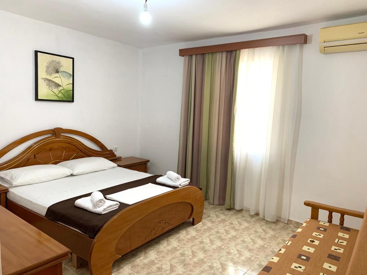 Duka Apts Sarandë エクステリア 写真