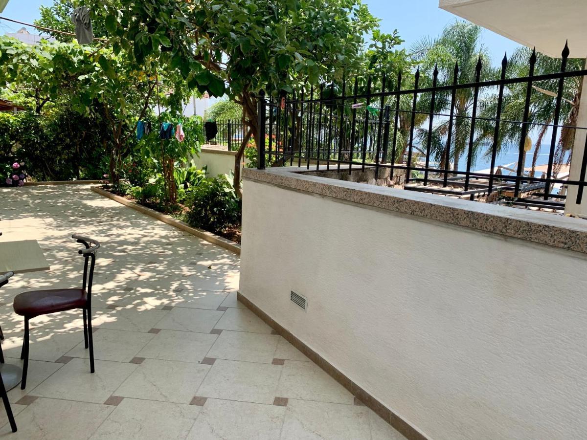 Duka Apts Sarandë エクステリア 写真