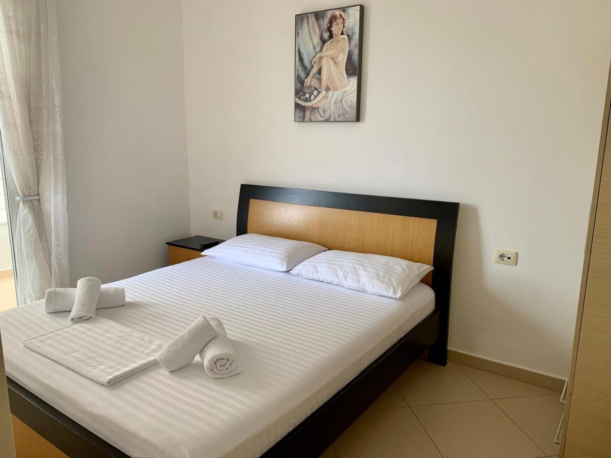 Duka Apts Sarandë エクステリア 写真