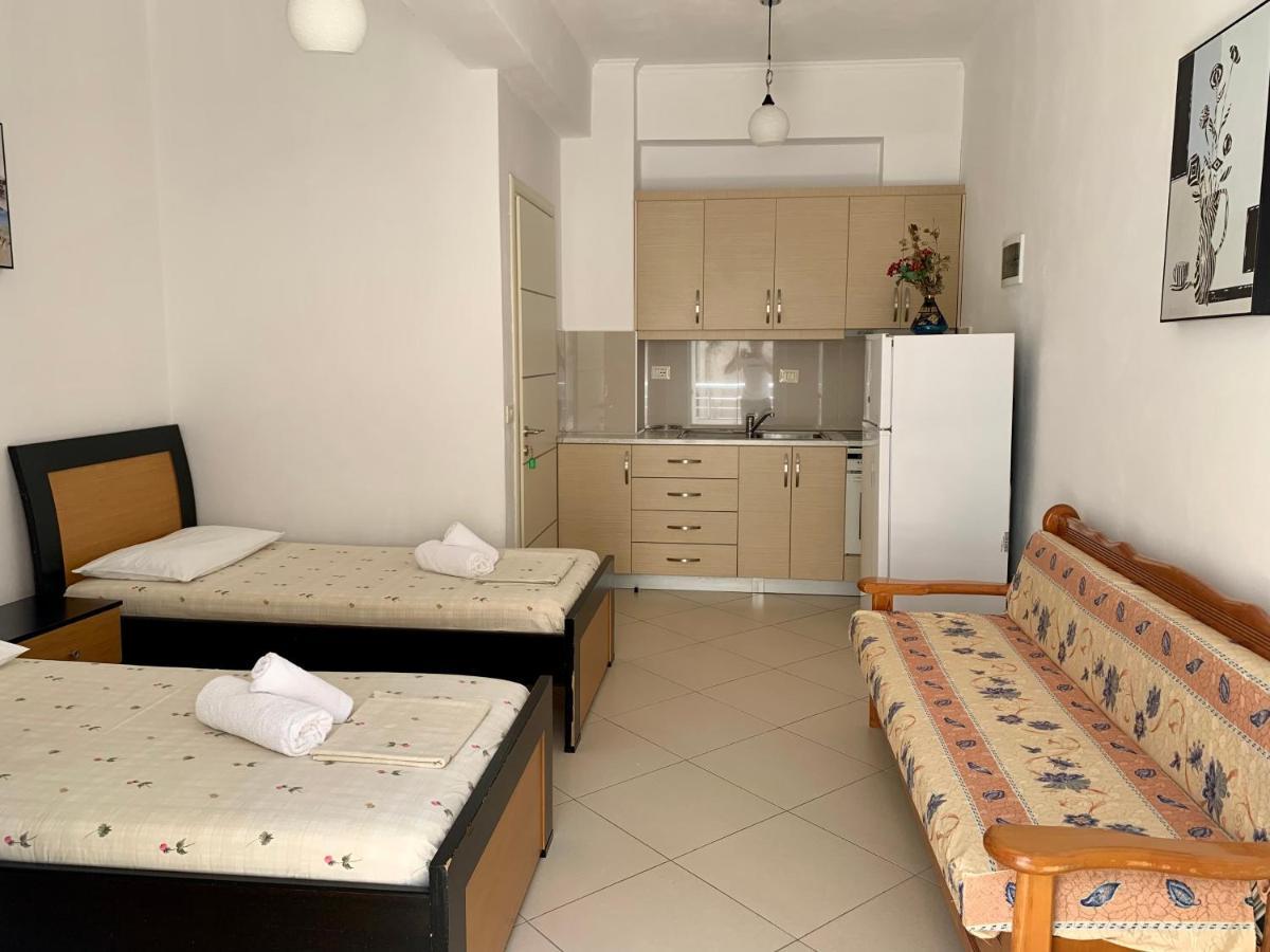 Duka Apts Sarandë エクステリア 写真