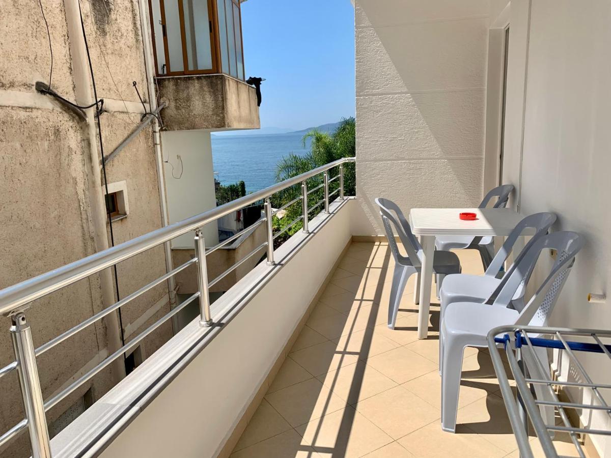 Duka Apts Sarandë エクステリア 写真
