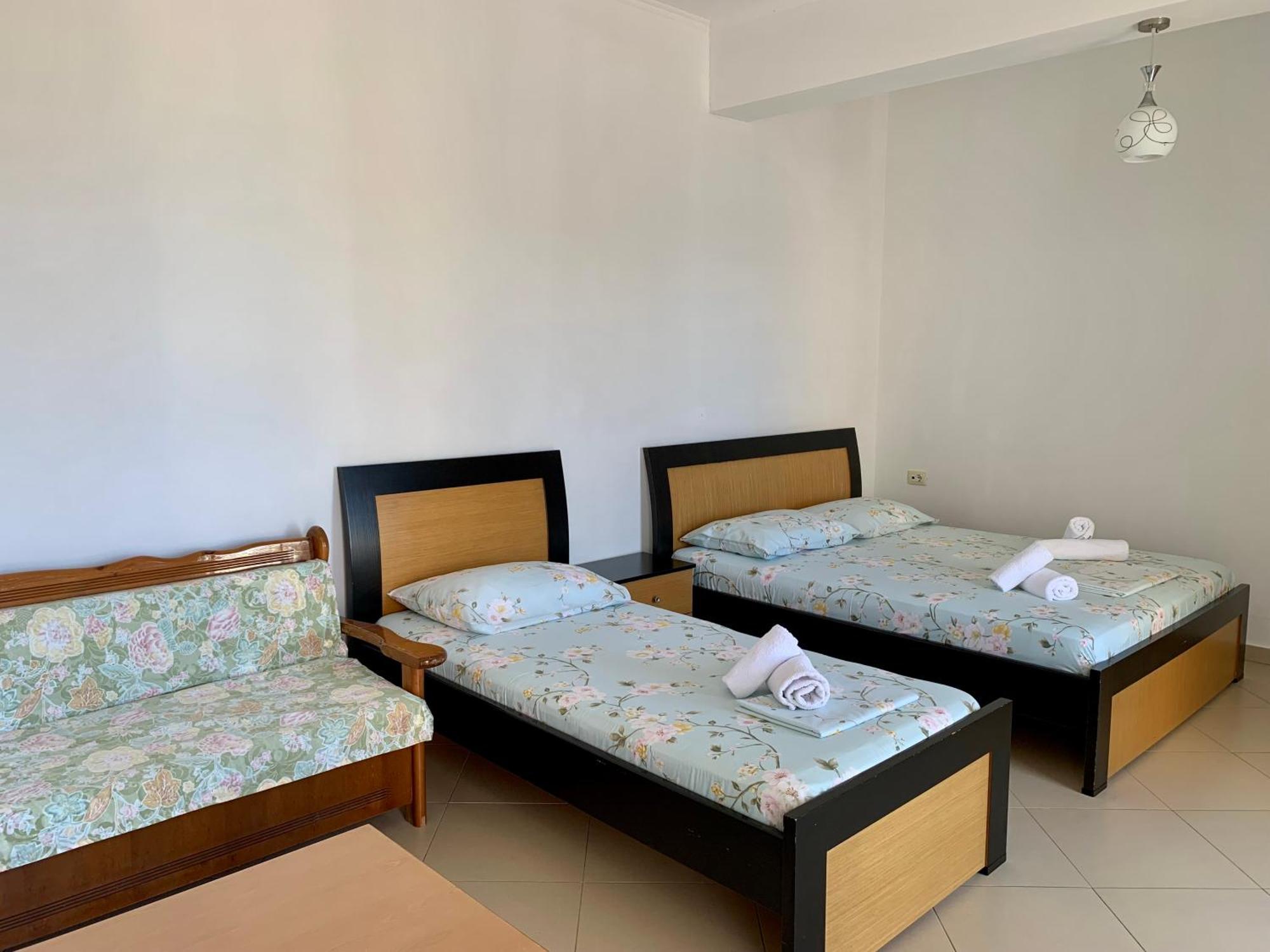 Duka Apts Sarandë エクステリア 写真