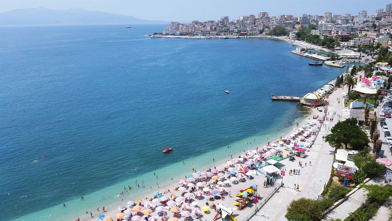 Duka Apts Sarandë エクステリア 写真